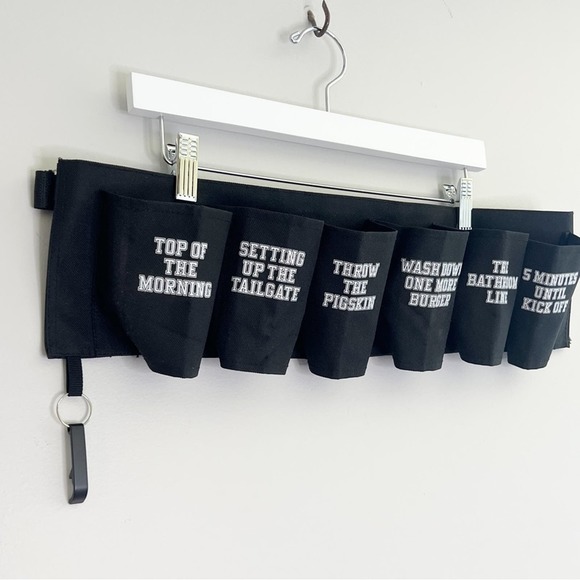 NWOT Wembley Quick Draw Sixer Beer Belt Holder with Opener - Picture 6 of 7